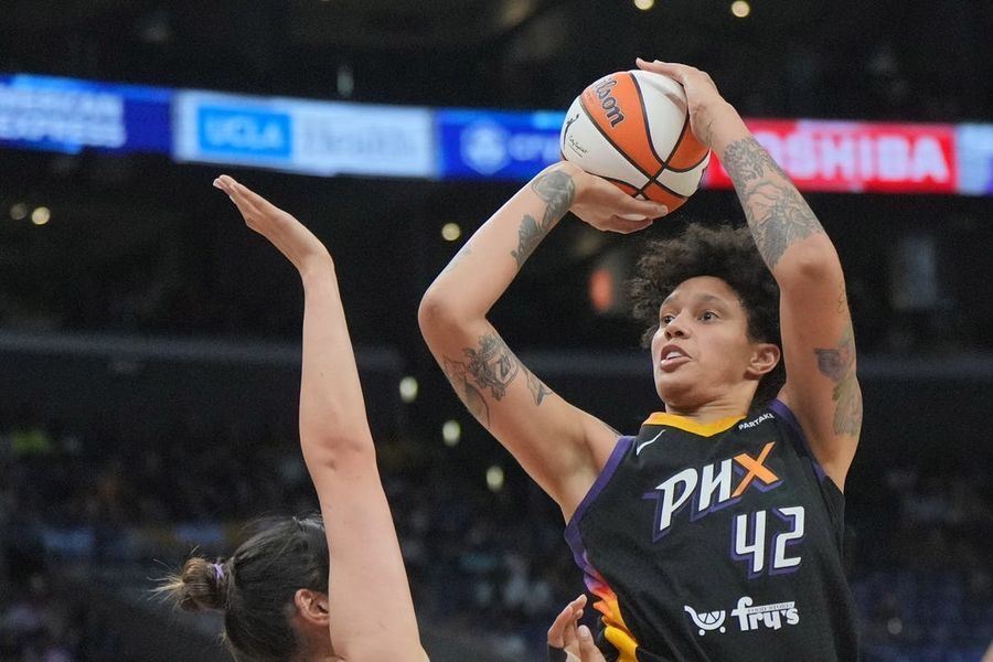 WNBA: Phoenix Mercury at Los Angeles Sparks