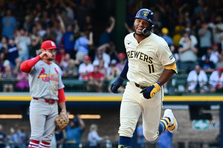 MLB: St. Louis Cardinals at Milwaukee Brewers